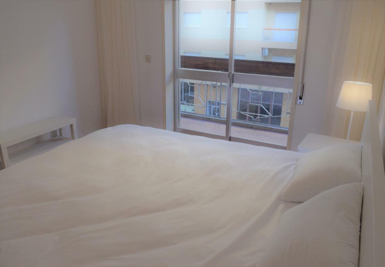 Braga Centro - Apartamento Espacoso E Confortavel - Todas As Comodidades Bagian luar foto
